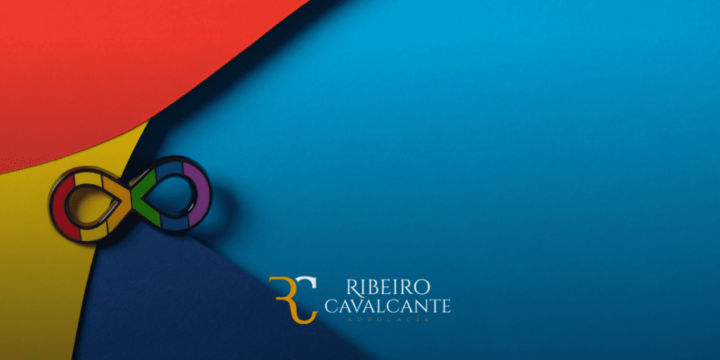 Logotipo do escritório de advocacia Ribeiro Cavalcante sobre fundo colorido com símbolo de infinito ao lado.