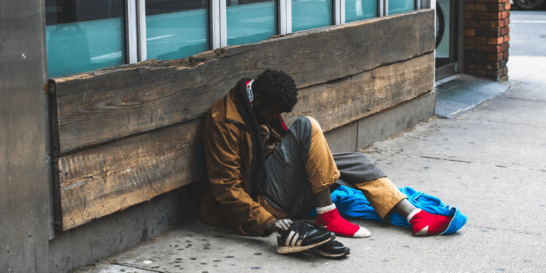 BPC para moradores de rua,Benefício de Prestação Continuada,população em situação de rua,direitos sociais,INSS,idosos em vulnerabilidade,pessoas com deficiência,Ribeiro Cavalcante Advocacia,assistência jurídica,inclusão social