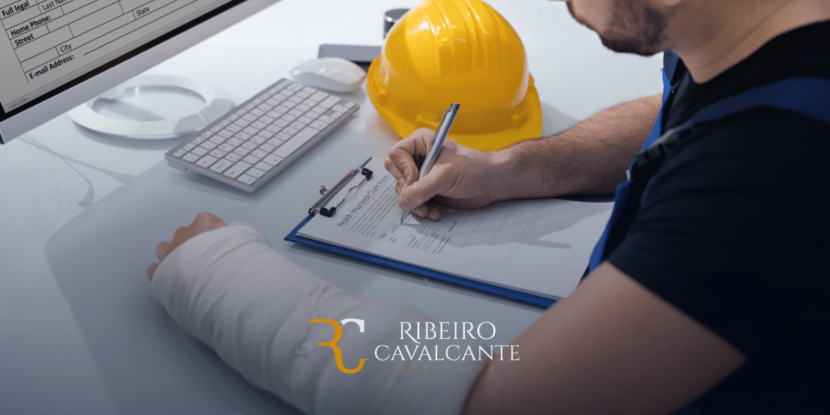 auxílio-acidente,sequela de acidente de trabalho,acidente de trabalho na construção civil,acidente de trabalho na indústria,acidente de trabalho na agricultura,limitação de movimento acidente de trabalho,limitação de força acidente de trabalho,Ribeiro Cavalcante Advocacia auxílio-acidente,direitos após acidente de trabalho,benefício acidente de trabalho