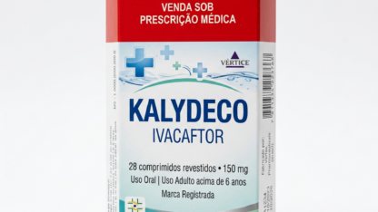 Caixa do medicamento KALYDECO (IVACAFTOR) em embalagem farmacêutica brasileira conforme RDC 768/2022 da ANVISA — fabricado por Ribeiro Cavalcante Advocacia