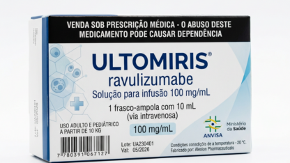 Caixa do medicamento ultomiris (ravulizumabe) em embalagem farmacêutica brasileira conforme rdc 768/2022 da anvisa — fabricado por ribeiro cavalcante advocacia